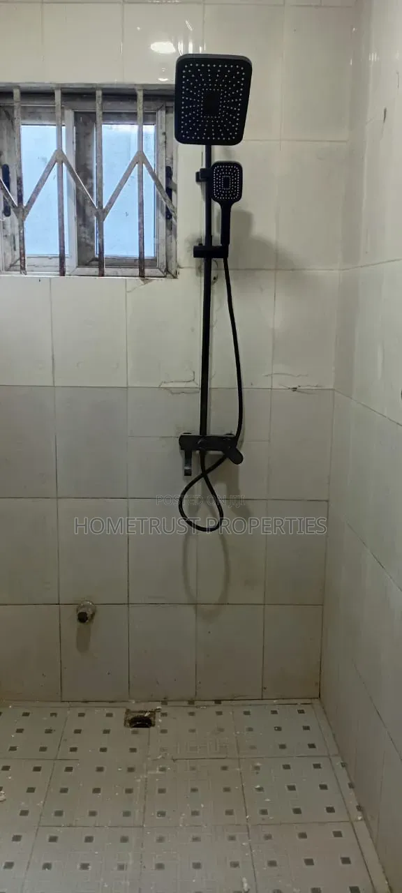 4bdrm House in Pokuase Afiaman for rent