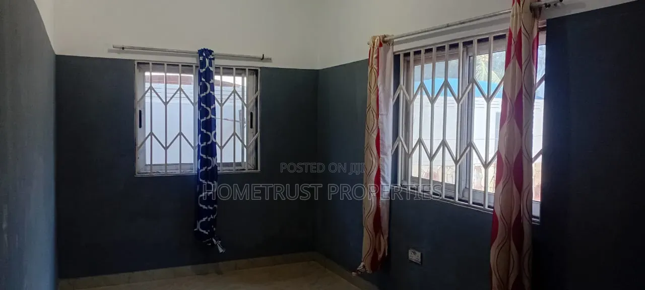 4bdrm House in Pokuase Afiaman for rent