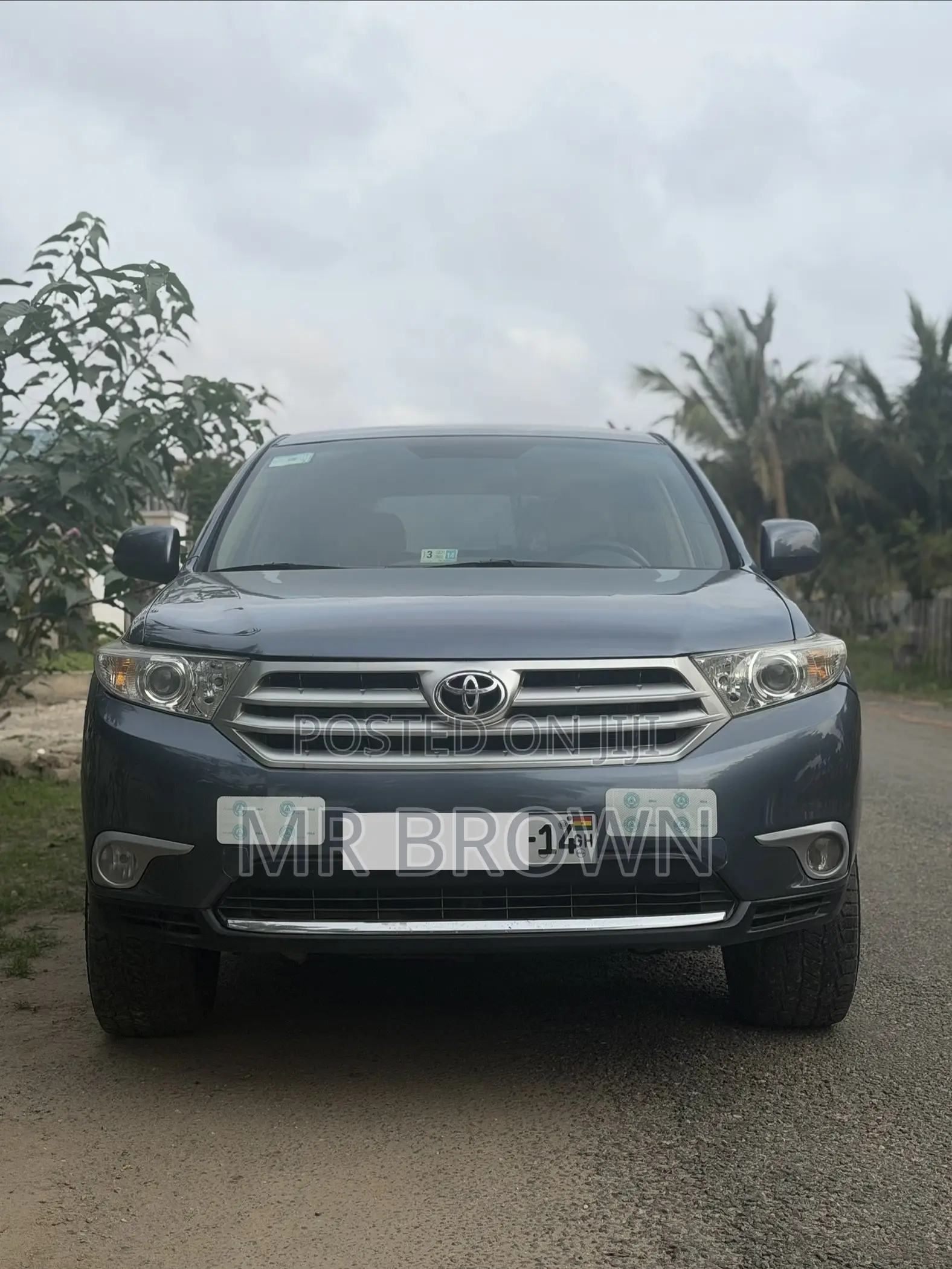 Toyota Highlander XLE 4dr SUV (3.5L 6cyl 6A) 2014