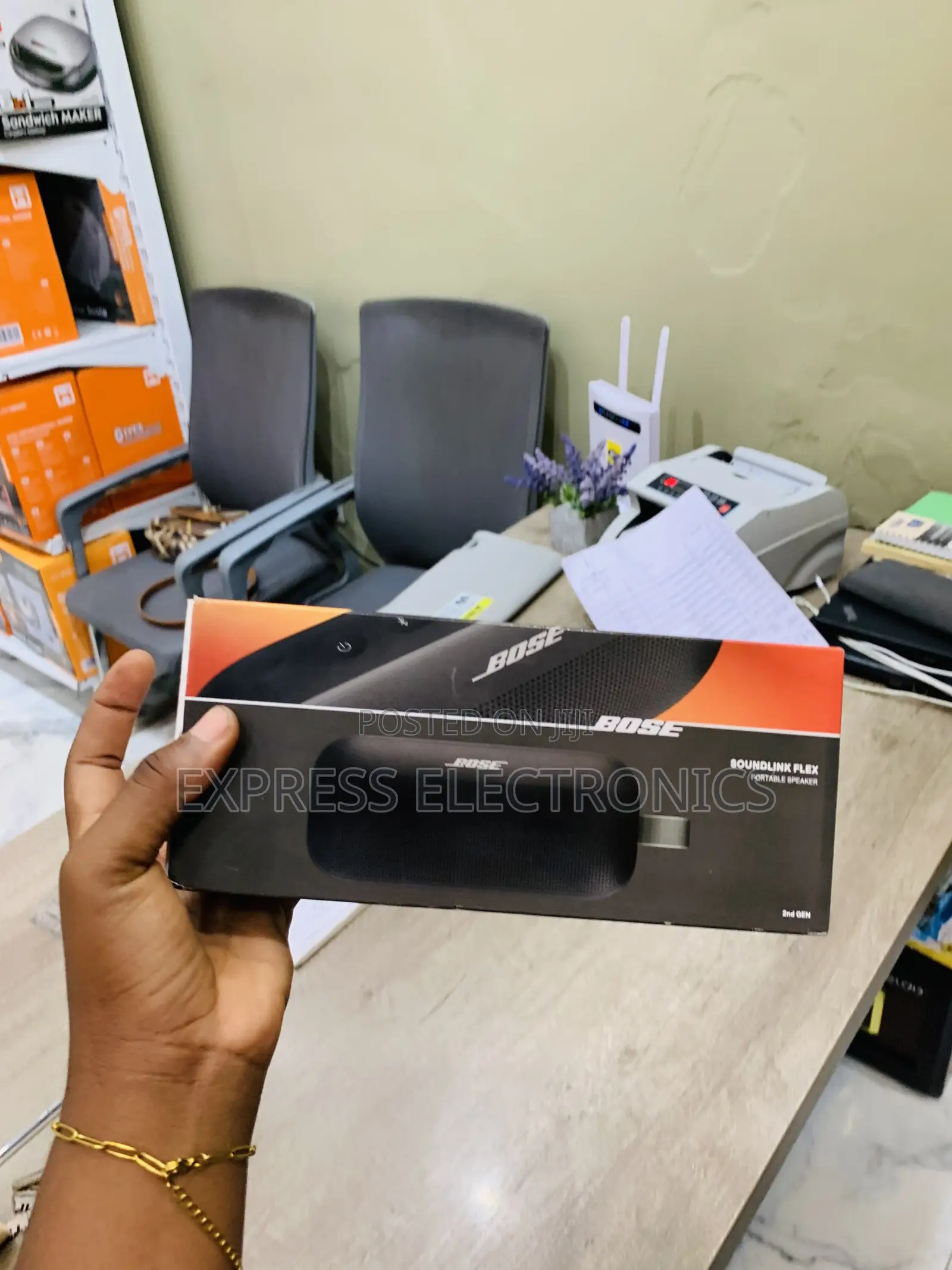 Lovely New Bose SoundLink Flex Portable Speaker (2nd Gen)