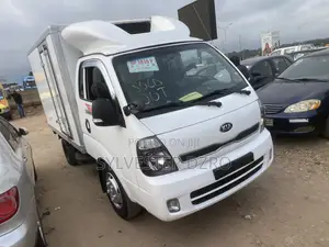 Kia Bongo 2016 White