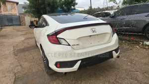 Honda Civic 2019 White