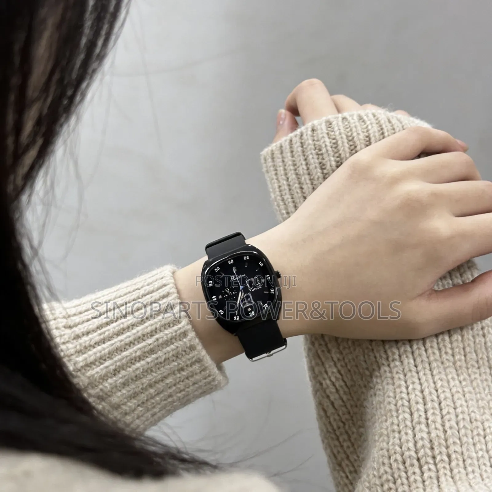 Unisex Black Analog Watch With Rubber Strap