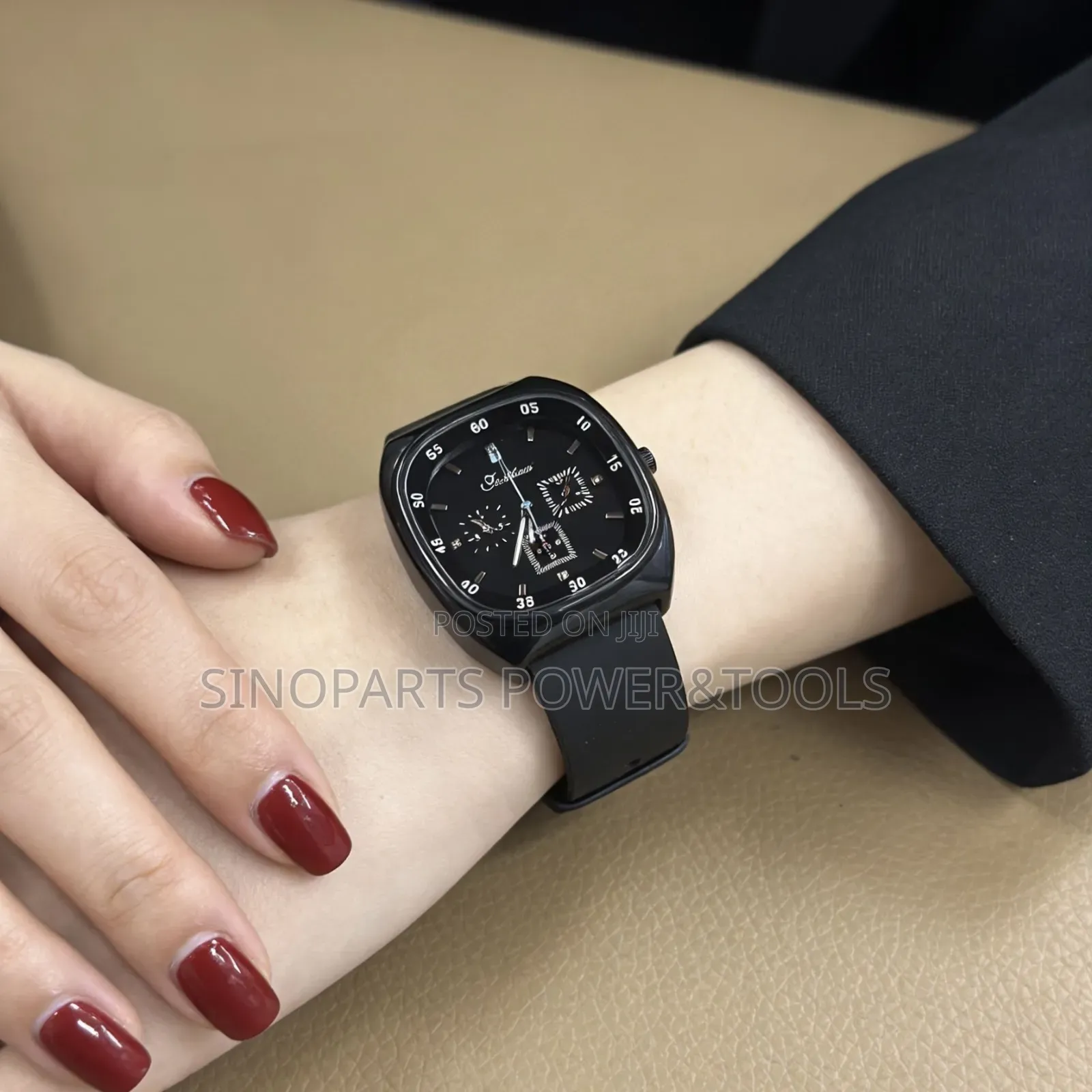 Unisex Black Analog Watch With Rubber Strap