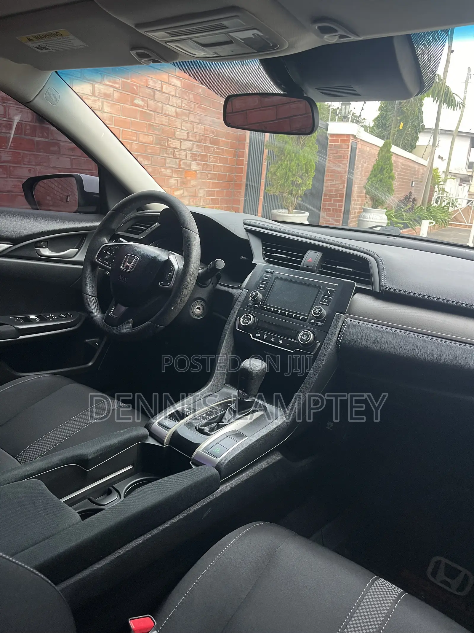 Honda Civic 2019 White