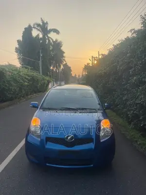Toyota Vitz 2010 Blue