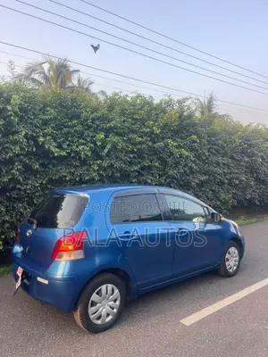 Toyota Vitz 2010 Blue