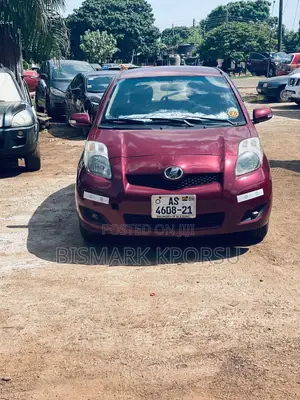 Toyota Vitz 1.0 FWD 3dr 2010