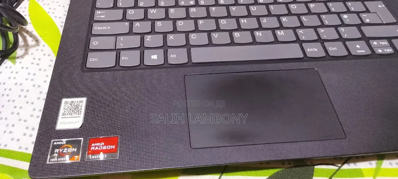 Laptop Lenovo Ideapad V14 IGL 8GB AMD Ryzen 7 HDD 500GB
