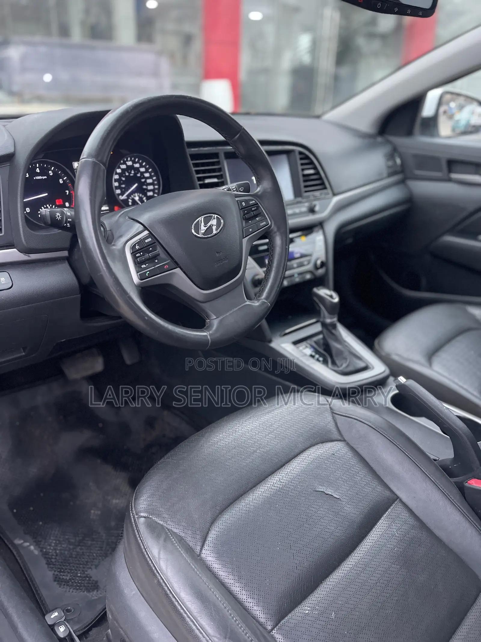 Hyundai Elantra Limited Sedan FWD (2.0L 4cyl 6A) 2017 White