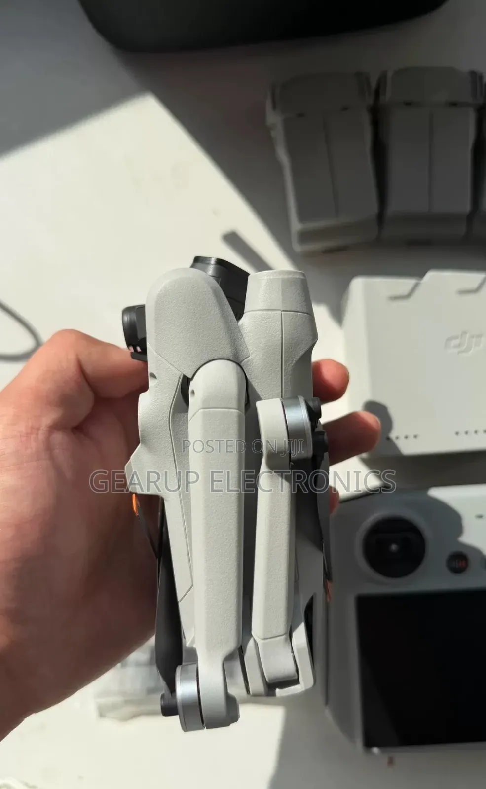 DJI Mini 3 Pro Fly More Combo With Screen Controller 3 Batteries