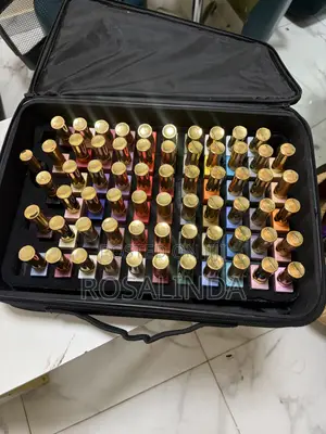 Klarna Nail Polish for Nail Techs