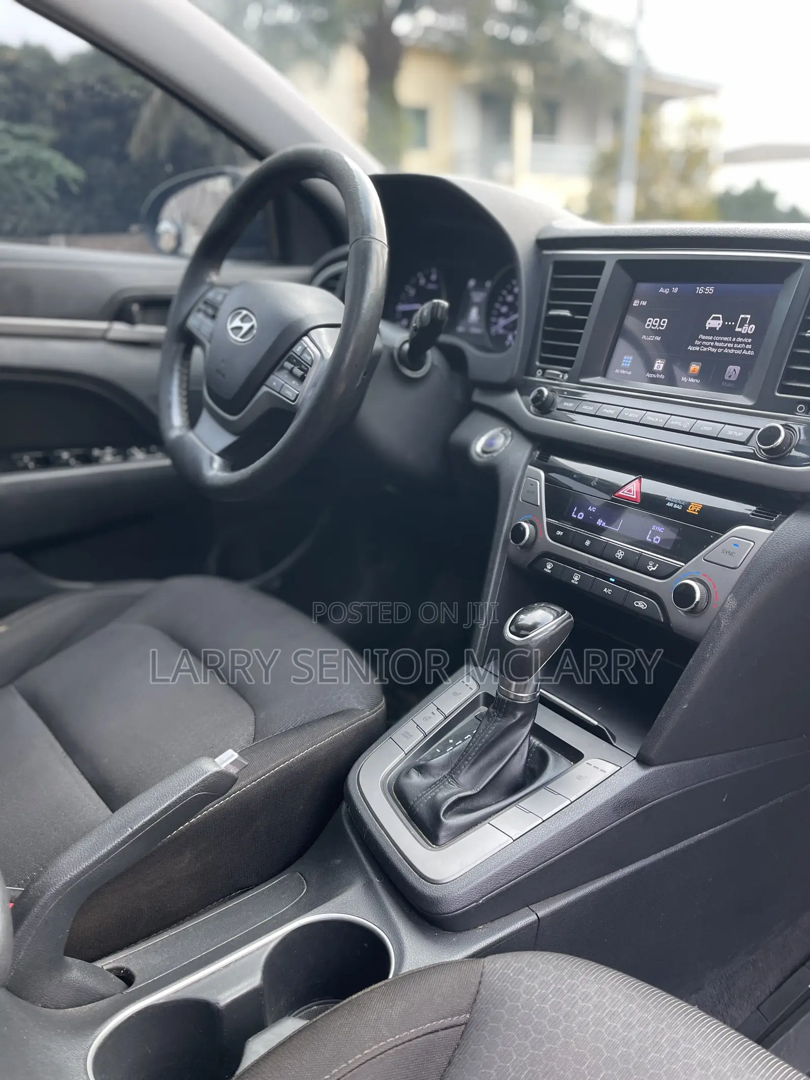 Hyundai Elantra Limited Sedan FWD (2.0L 4cyl 6A) 2017 Black