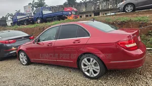 Mercedes-Benz C300 2013 Red