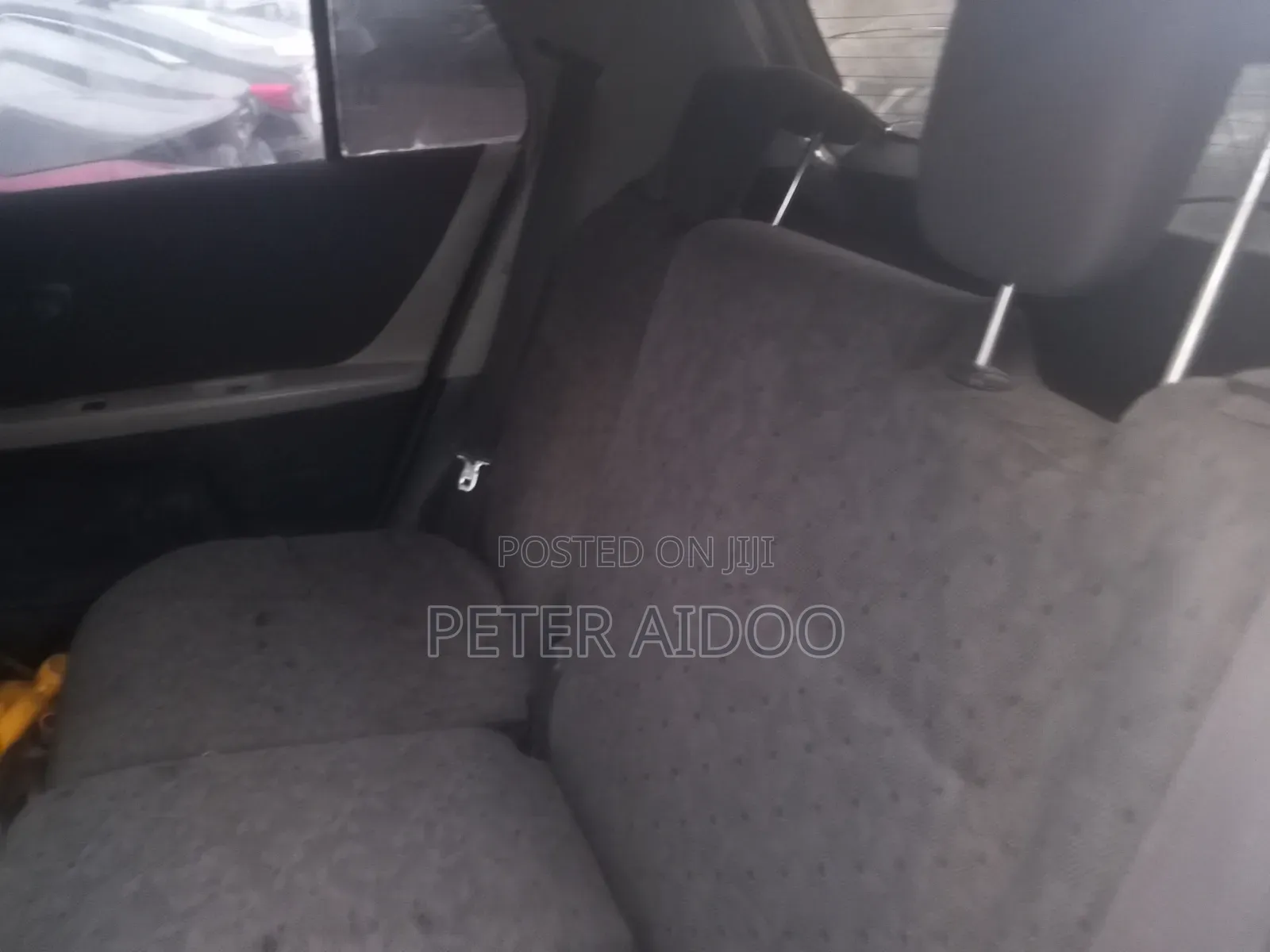 Toyota Vitz 2010 Silver
