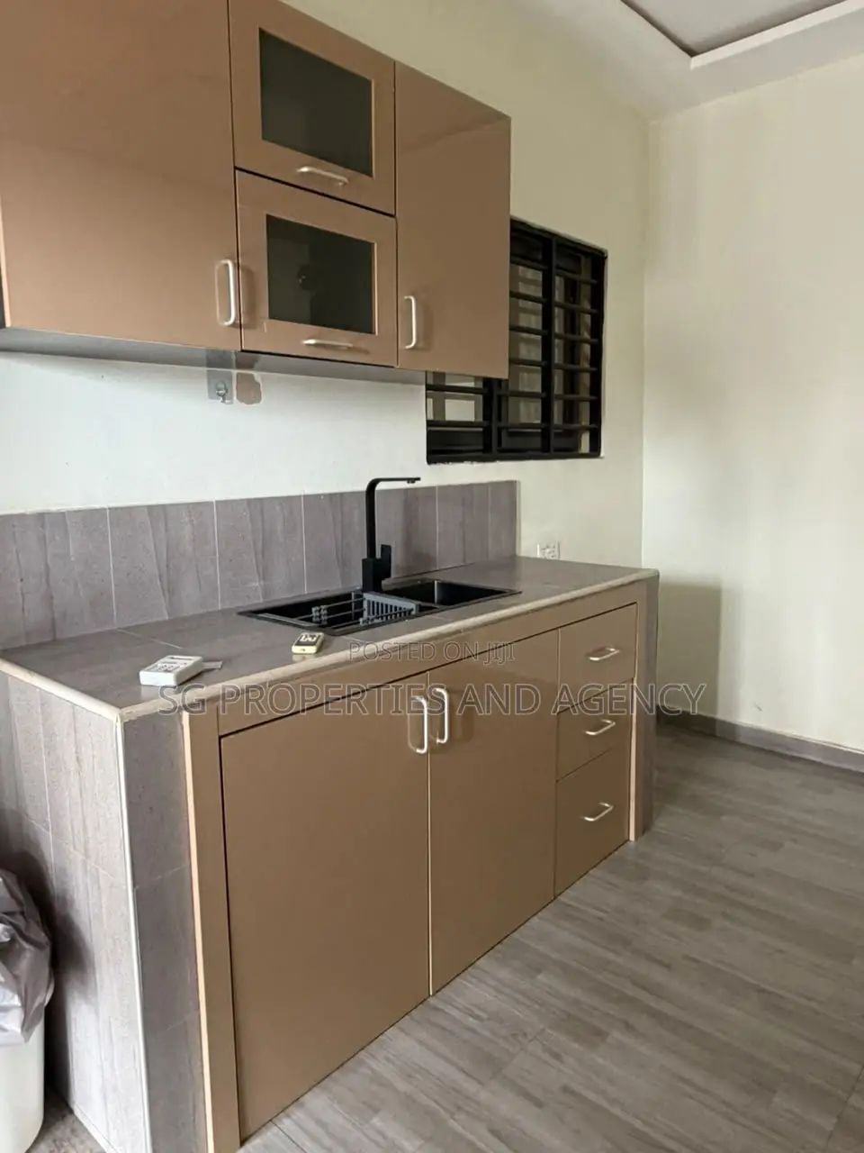 1bdrm Apartment in Lashibi, Sakumono for rent