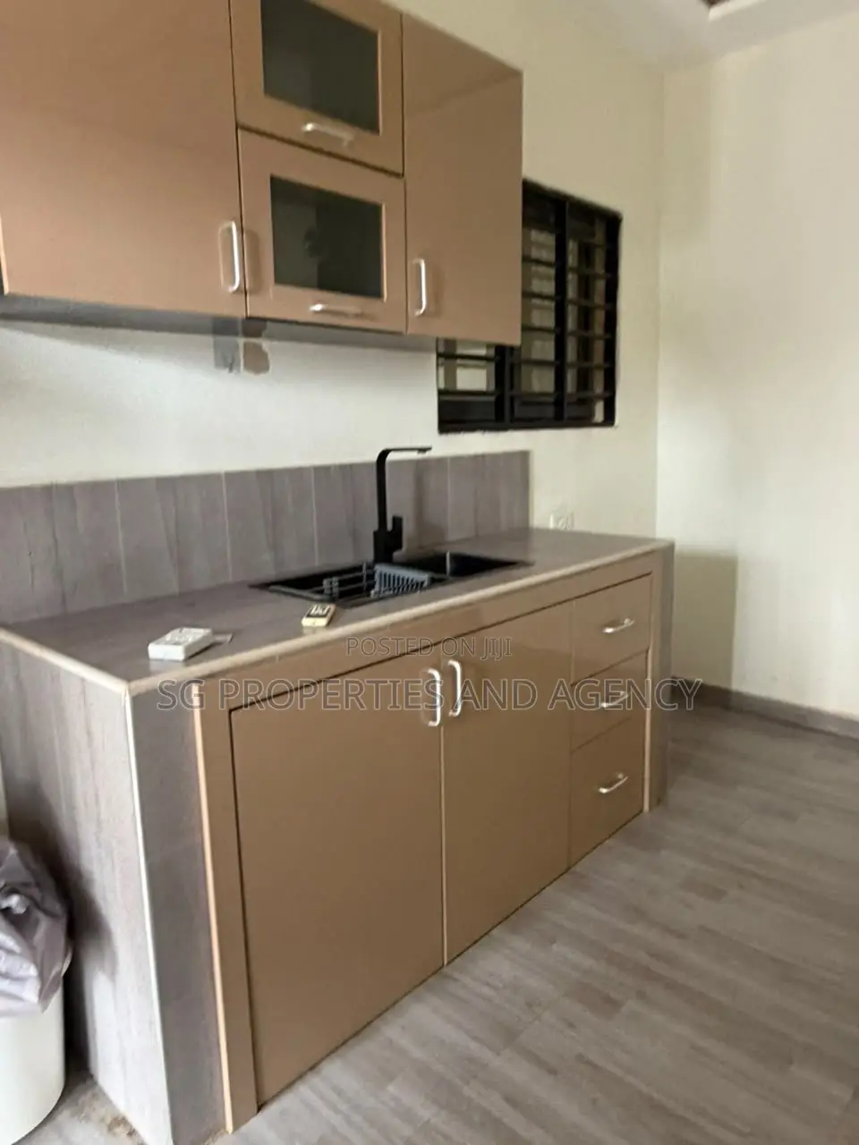 1bdrm Apartment in Lashibi, Sakumono for rent