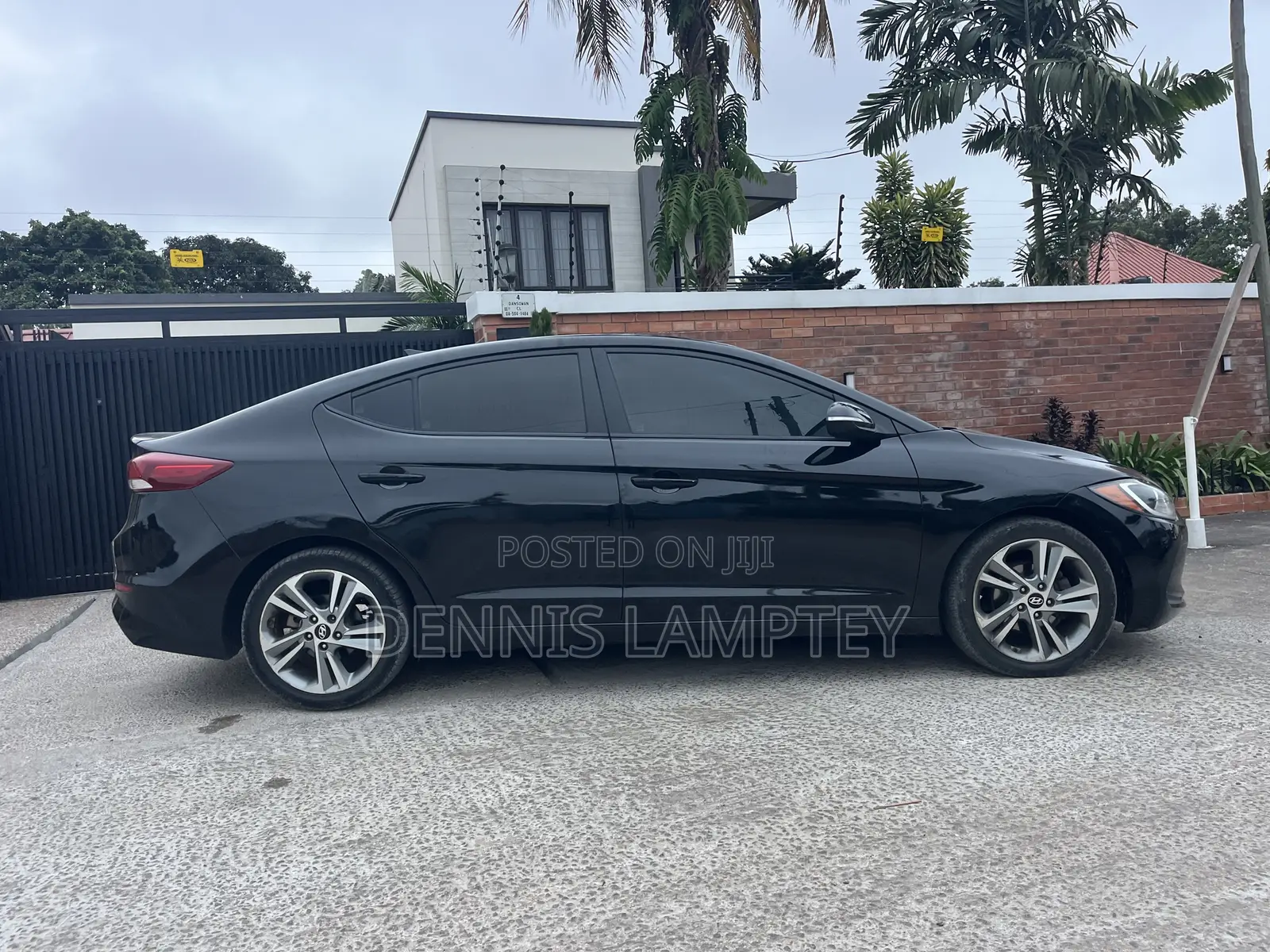 Hyundai Elantra 2017 Black
