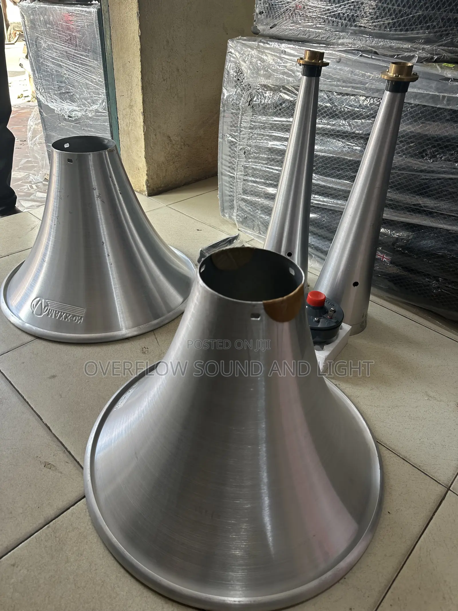 Max on PA- Trumpet Horn 22 Inches Speaker Set