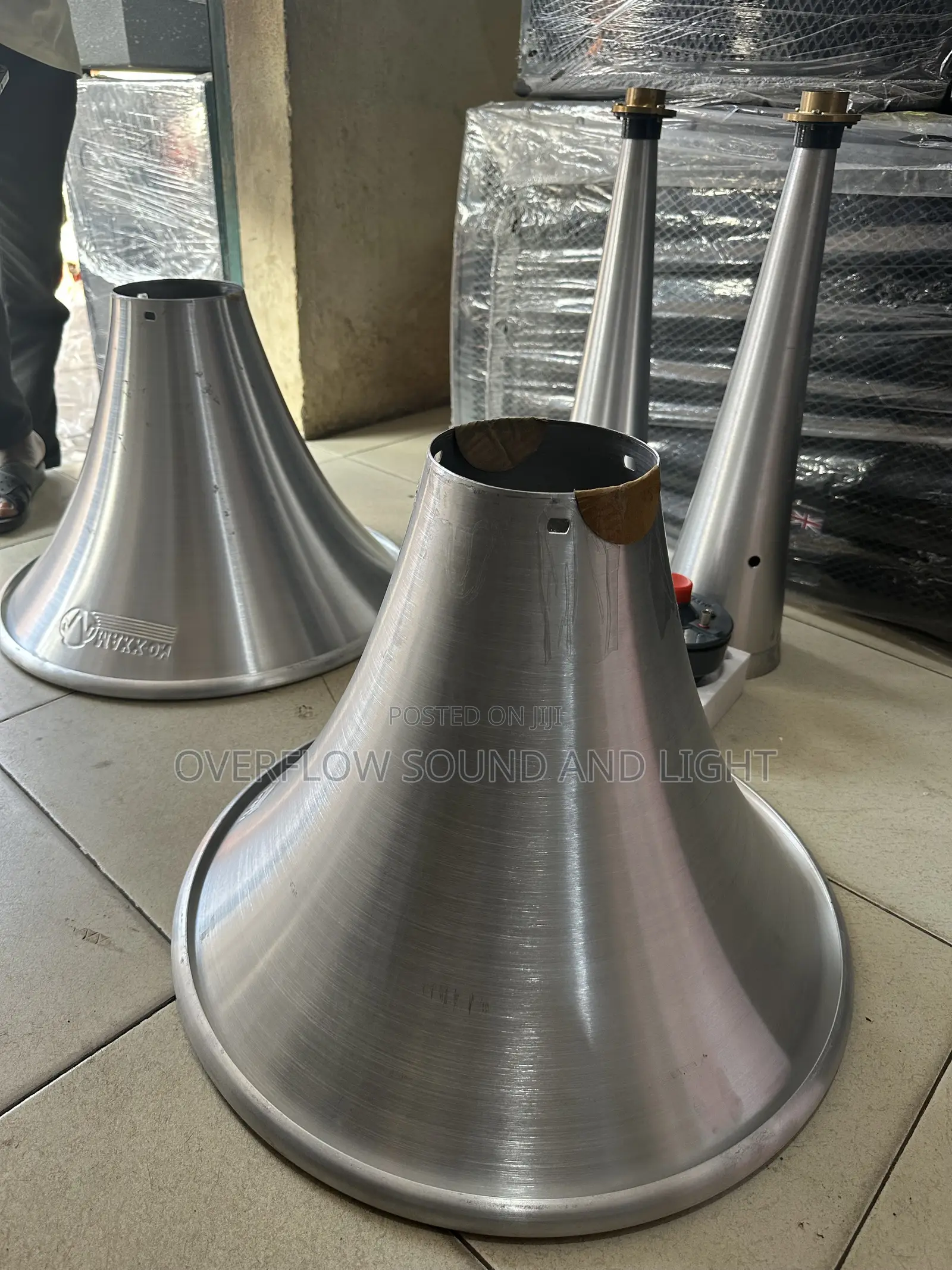 Max on PA- Trumpet Horn 22 Inches Speaker Set