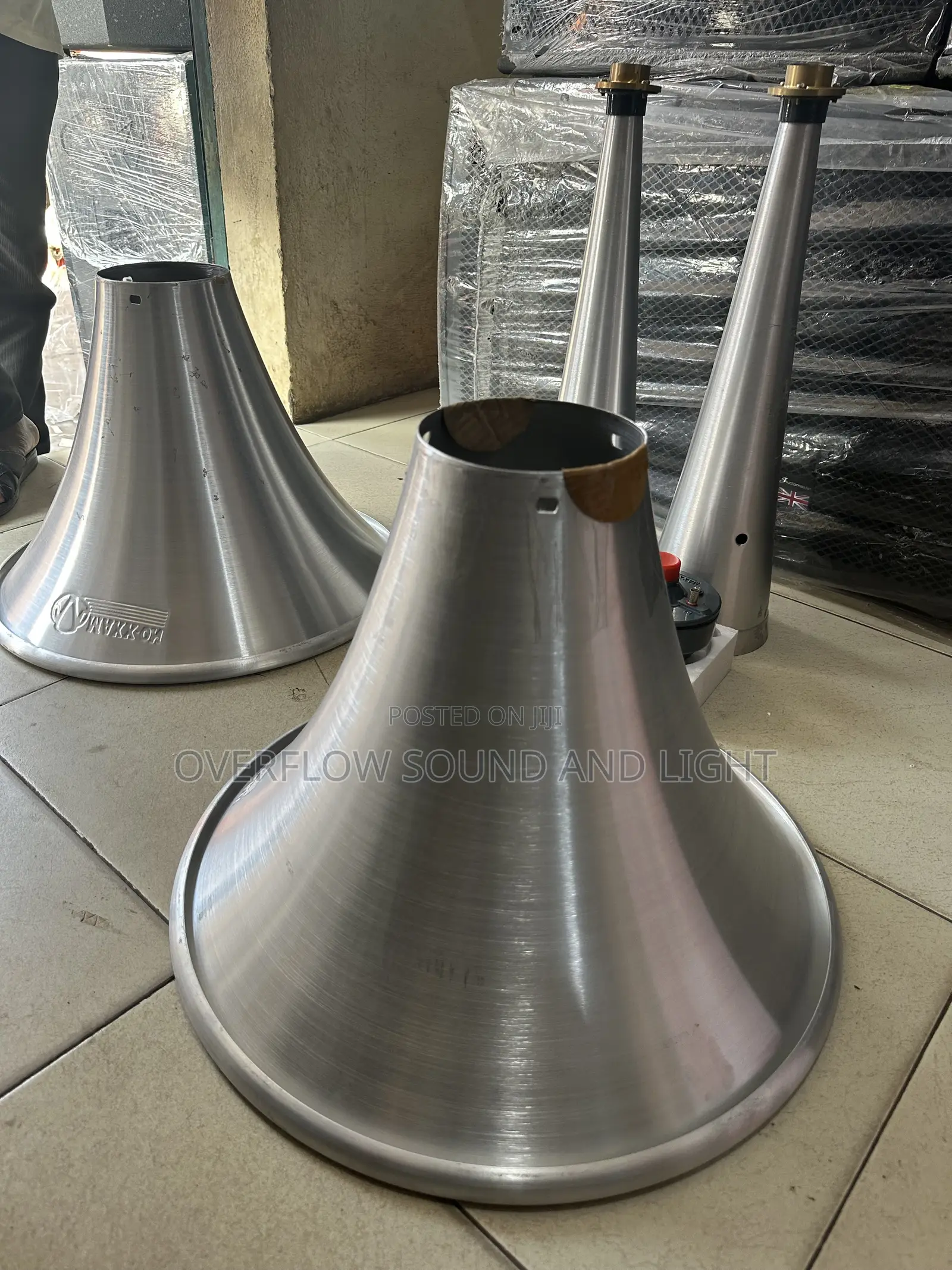Max on PA- Trumpet Horn 22 Inches Speaker Set