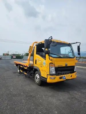 Used HOWO Wrecker Recovery Truck, in Perfect Condition.