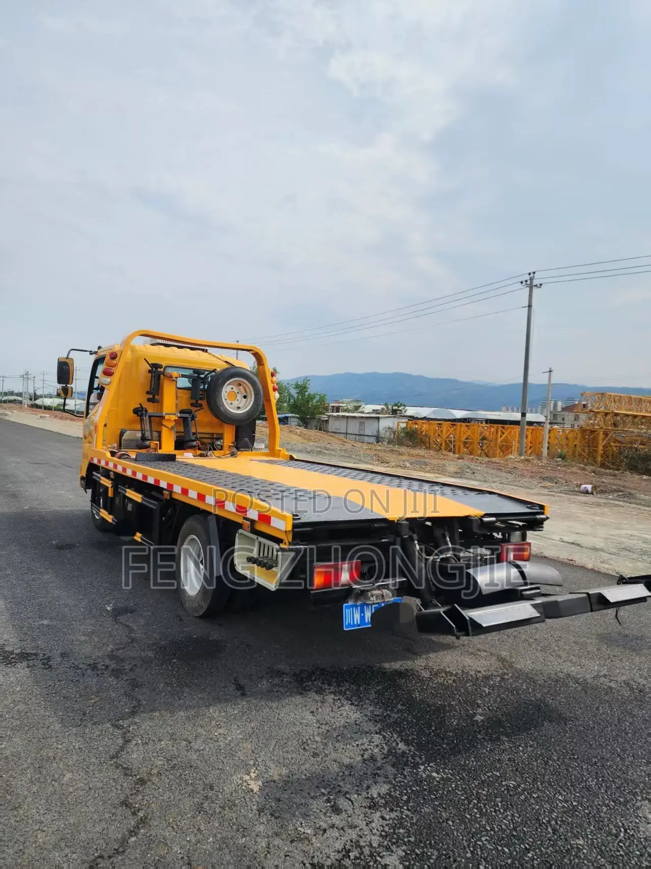 Used HOWO Wrecker Recovery Truck, in Perfect Condition.