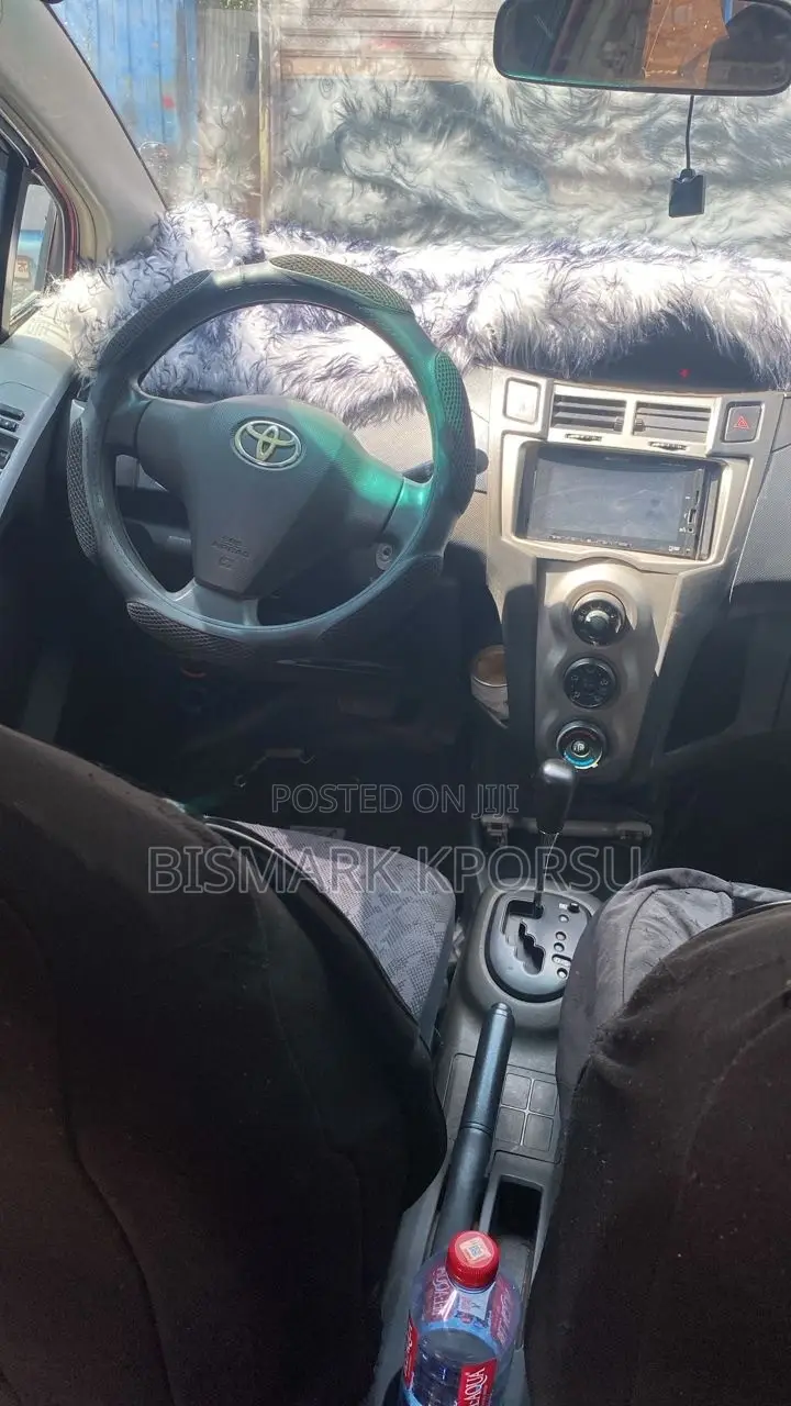 Toyota Vitz 1.0 FWD 3dr 2010