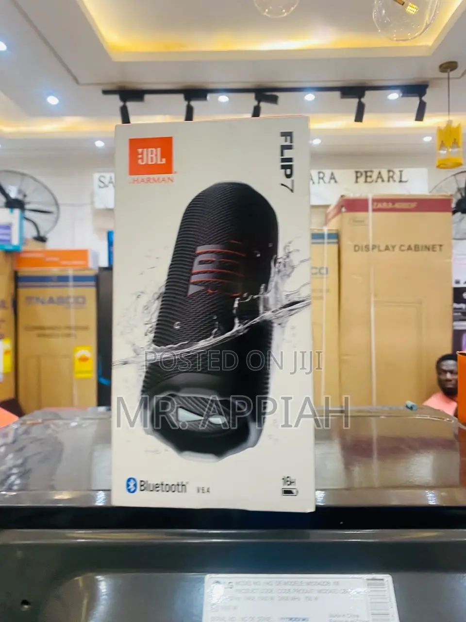 Super Affordable JBL Flip 7 Bluetooth Speaker(Black).