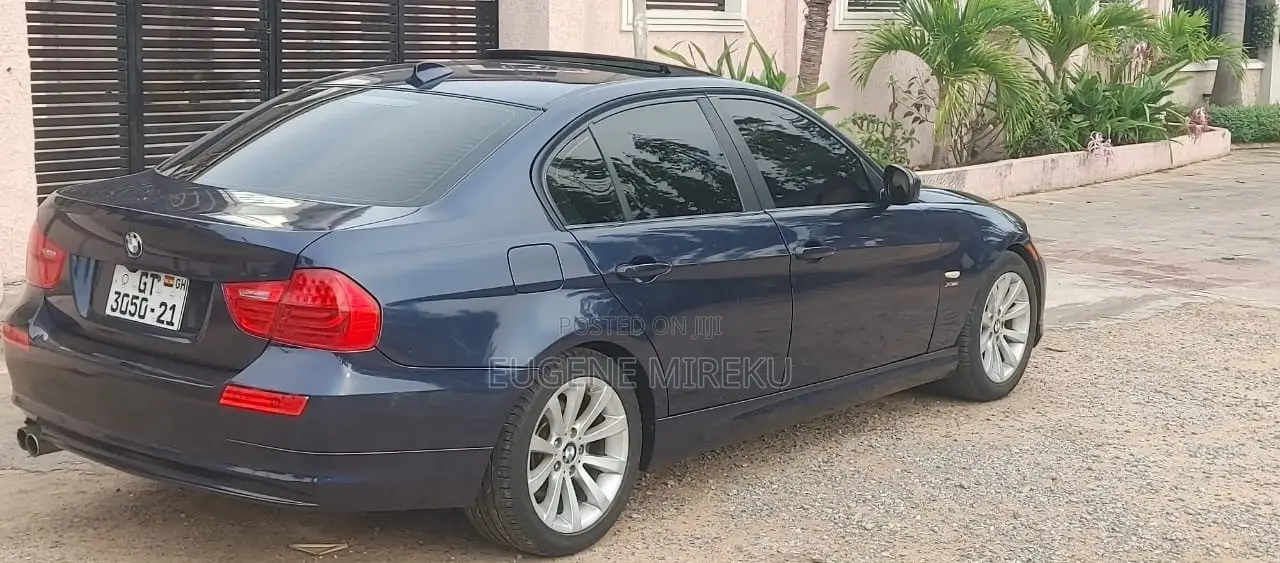 BMW 3 Series 2012 Blue