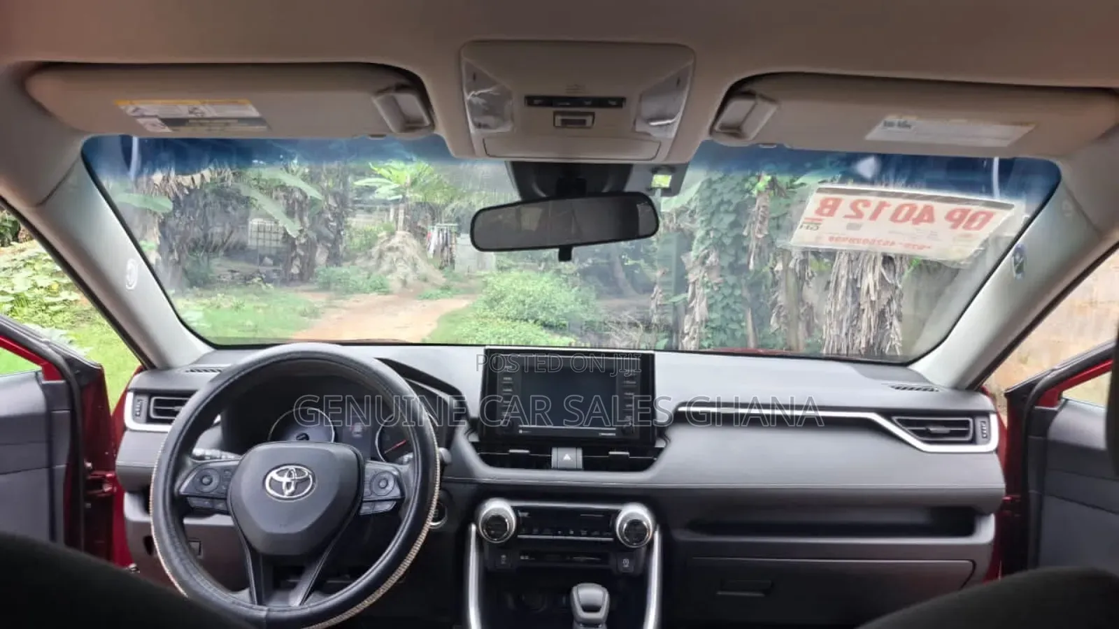 Toyota RAV4 XLE 2021 Red
