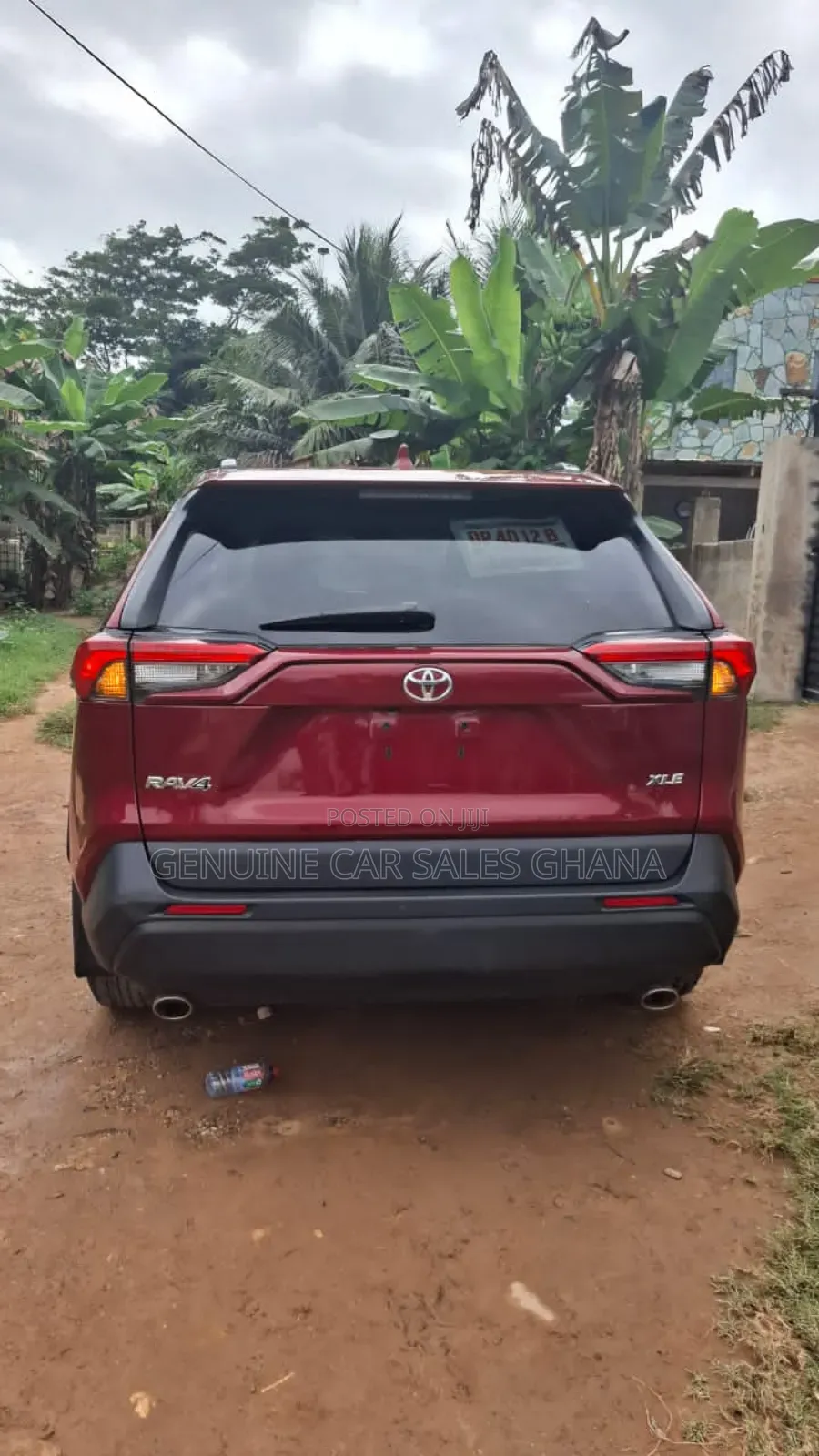 Toyota RAV4 XLE 2021 Red