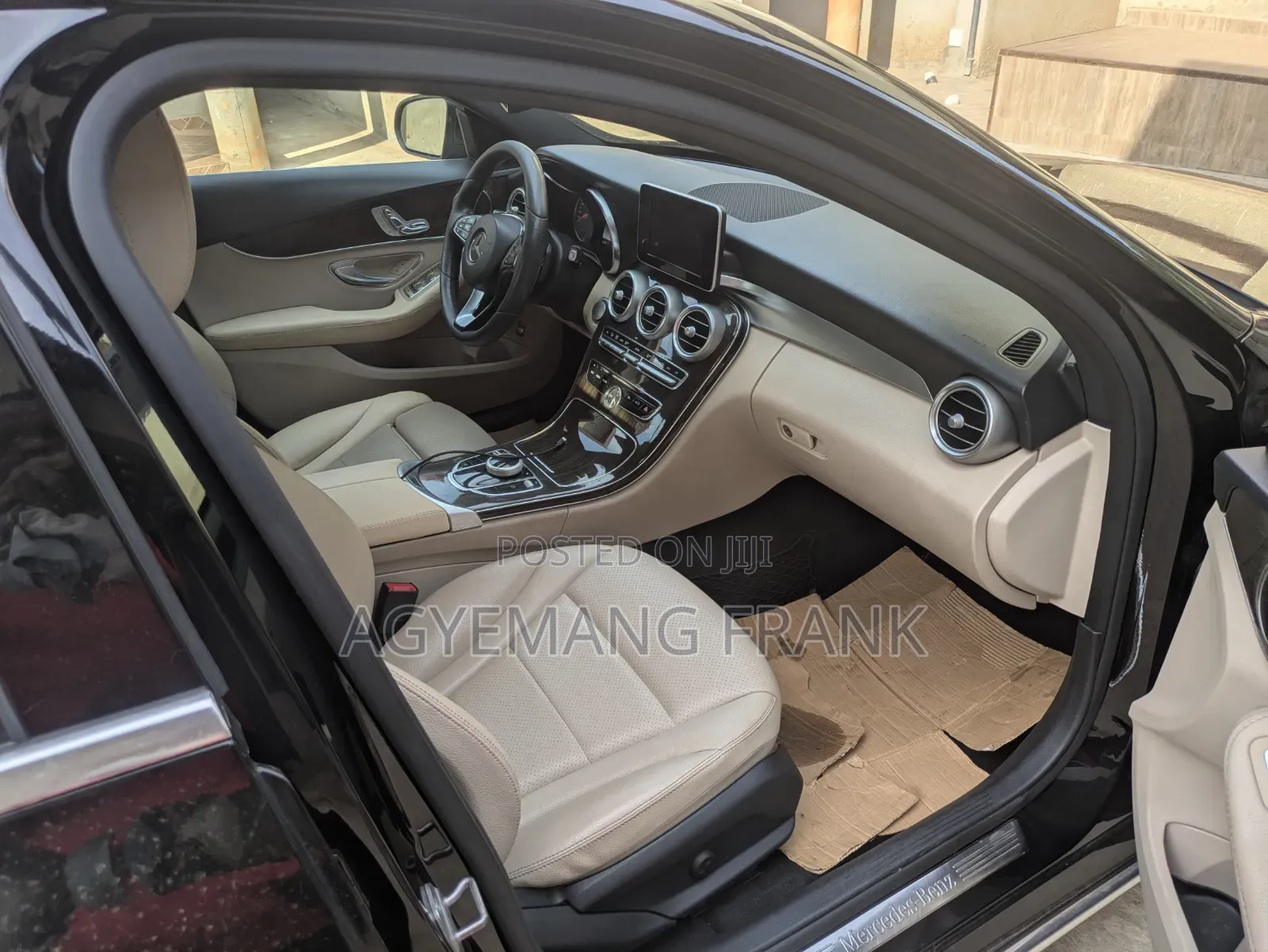 Mercedes-Benz C300 2018 Black