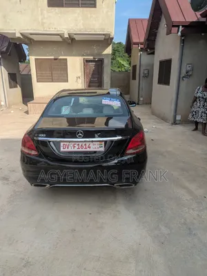 Mercedes-Benz C300 2018 Black