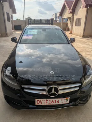Mercedes-Benz C300 2018 Black