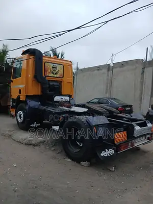 Trailer Head