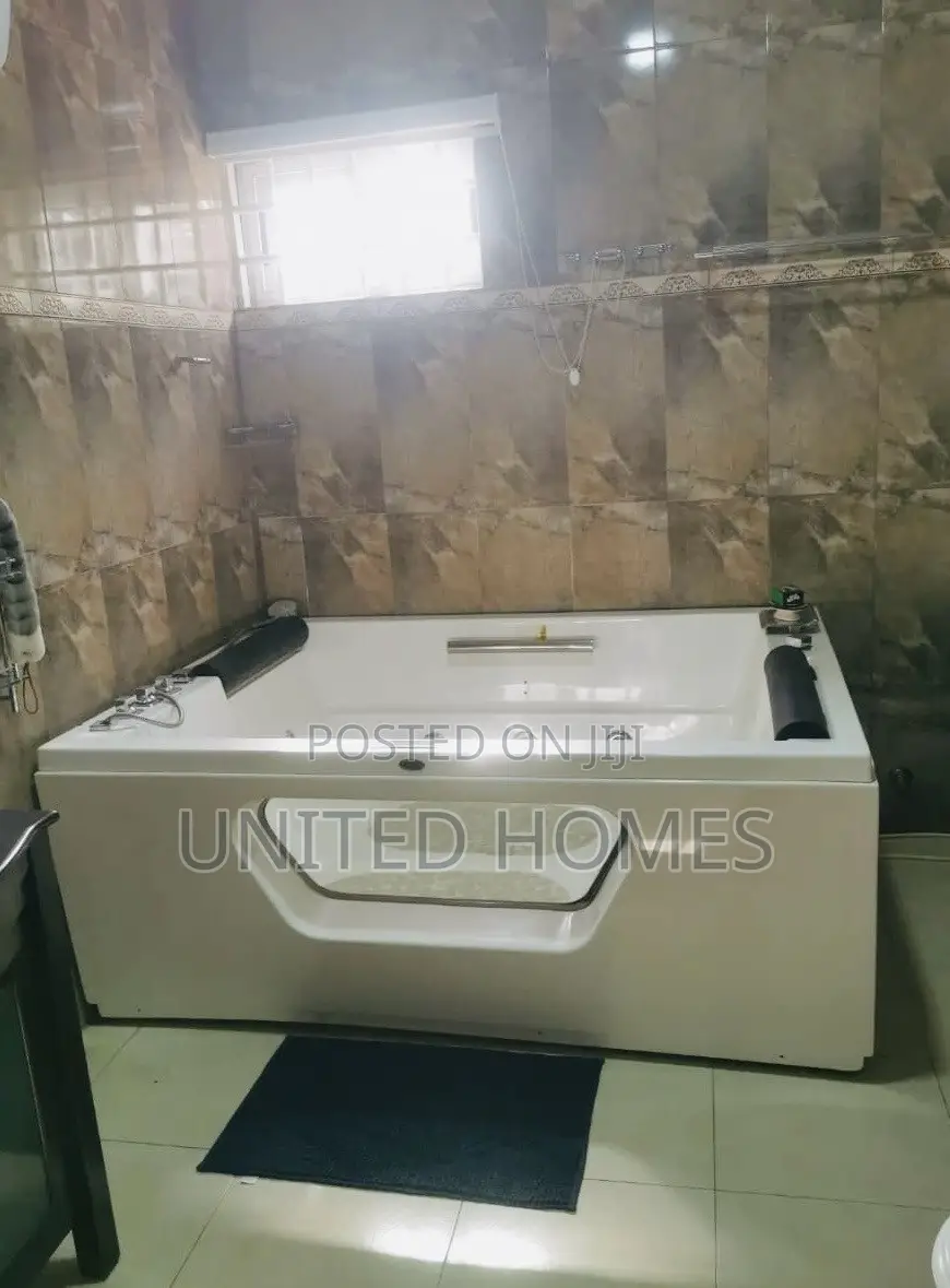 5bdrm House in Spintex for rent
