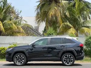 Toyota RAV4 Adventure 2019 Black