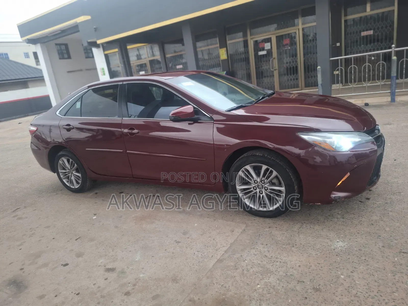 Toyota Camry SE 4dr Sedan (2.5L 4cyl 6A) 2017 Burgundy