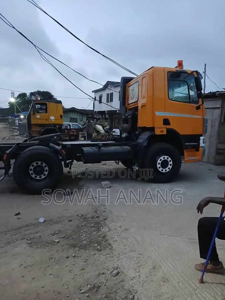 Trailer Head