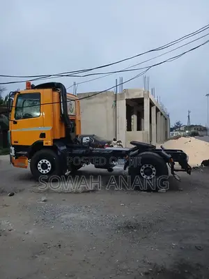 Trailer Head
