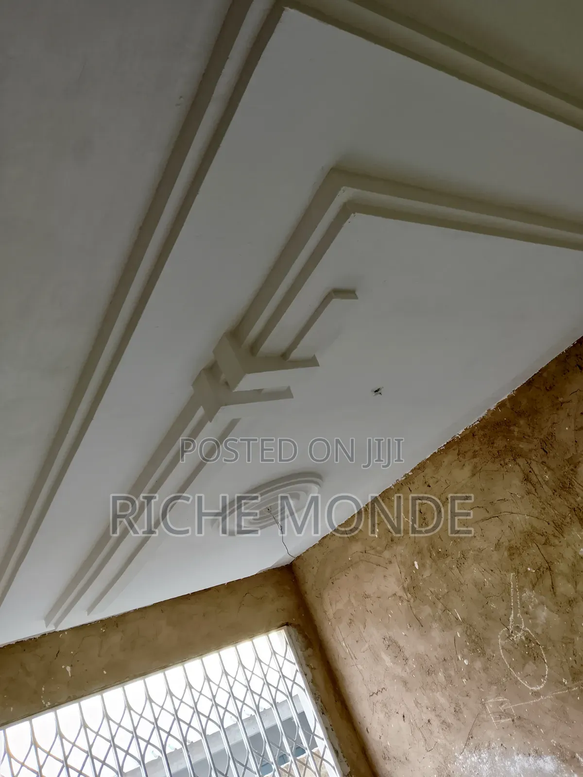P.o.p Ceiling