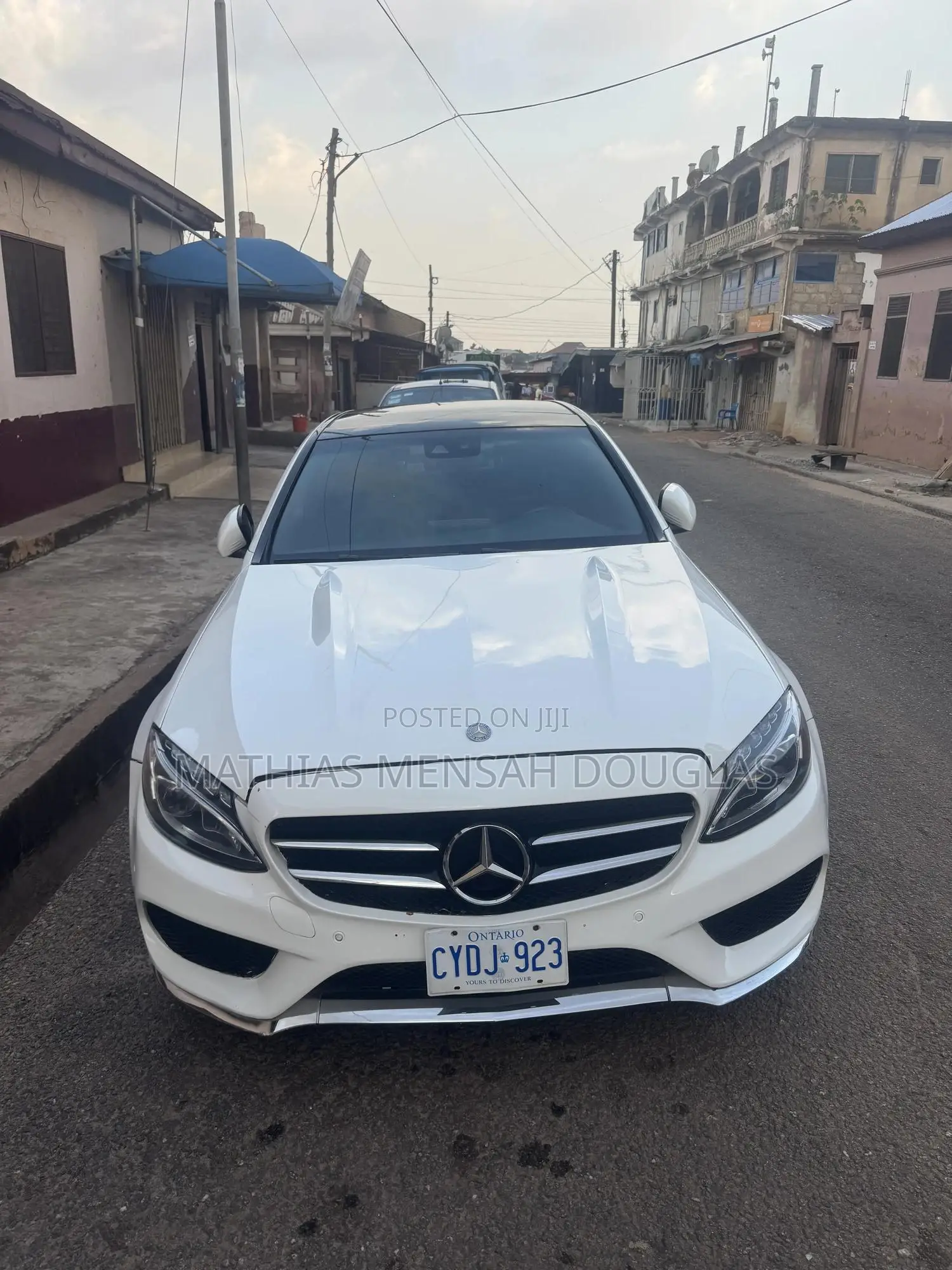 Mercedes-Benz C300 Luxury 4matic Sedan AWD (2.0L 4cyl 7A) 2017 White