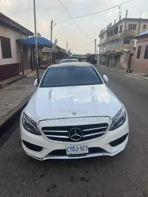 Mercedes-Benz C300 Luxury 4matic Sedan AWD (2.0L 4cyl 7A) 2017 White