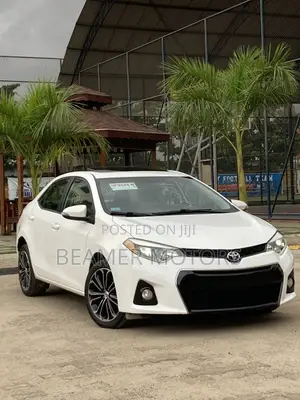 Toyota Corolla S 4dr Sedan (1.8L 4cyl CVT) 2015 White