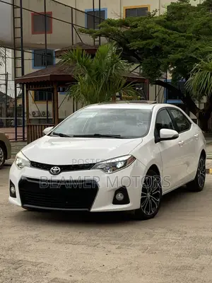 Toyota Corolla S 4dr Sedan (1.8L 4cyl CVT) 2015 White