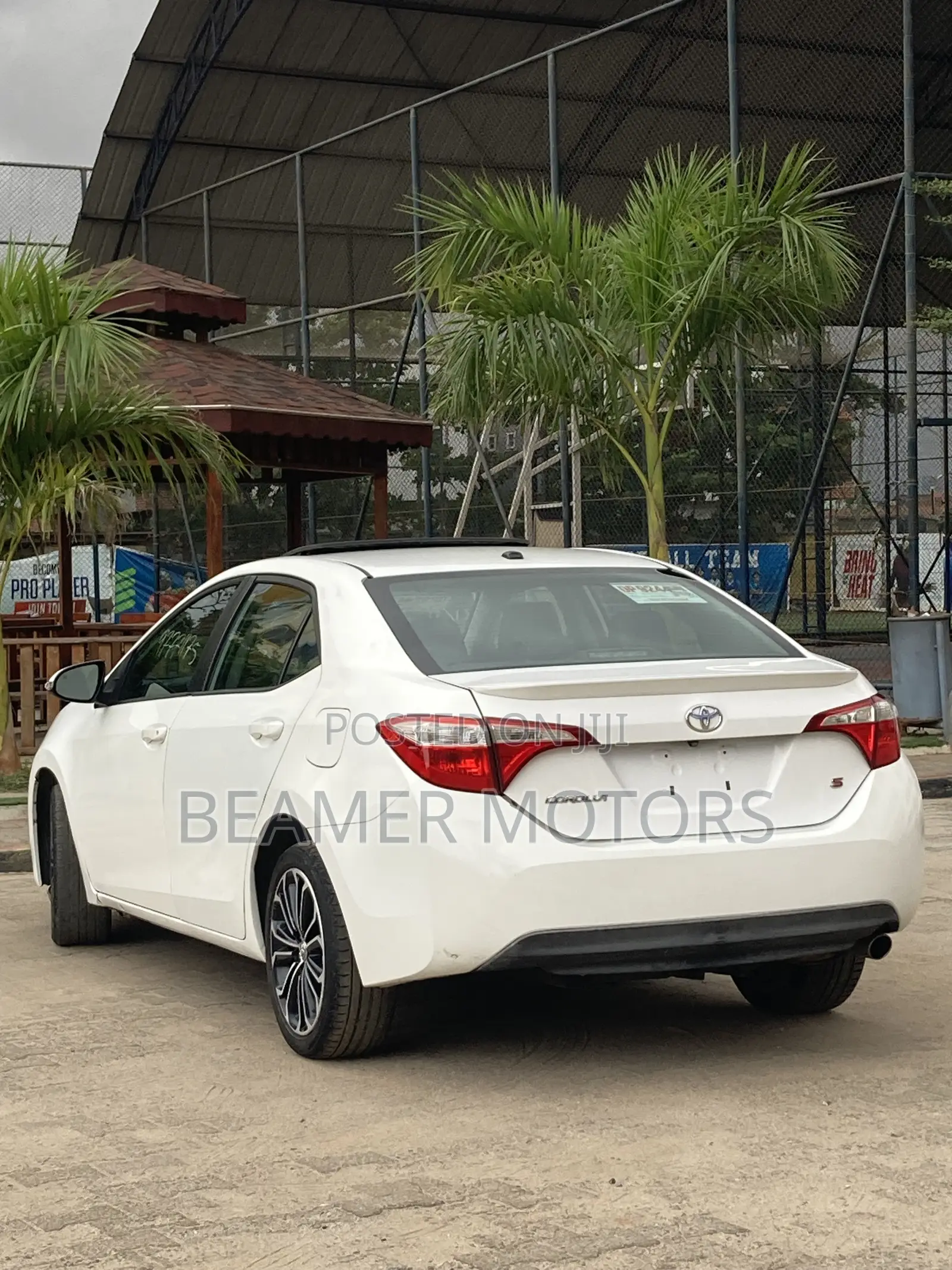 Toyota Corolla S 4dr Sedan (1.8L 4cyl CVT) 2015 White