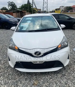 Toyota Vitz 2015 White