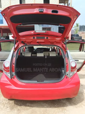 Toyota Aqua 2013 Red