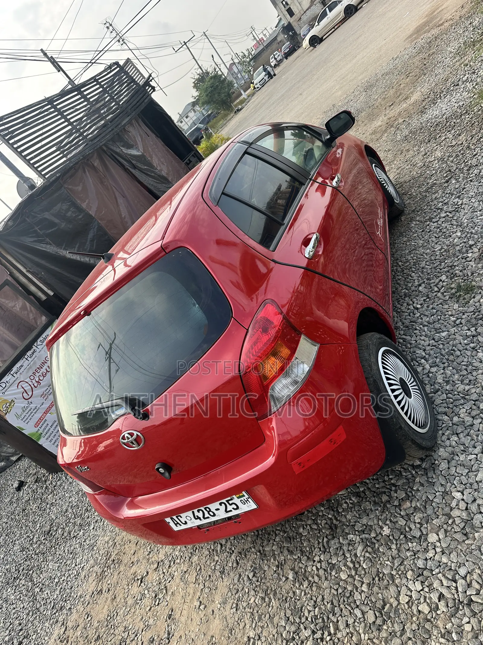 Toyota Vitz 2010 Red